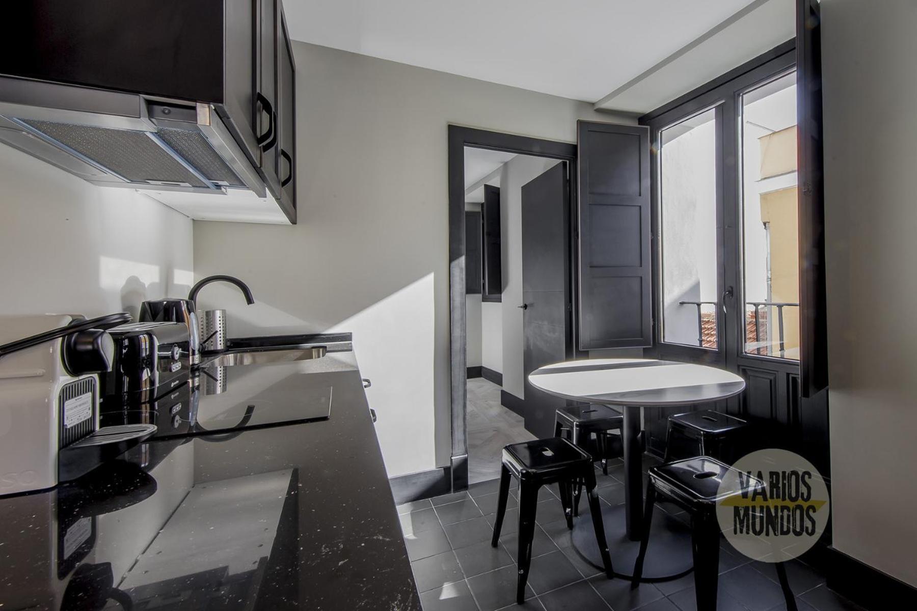 Premium Apt 7Pax En Calle Santa Ana-La Latina E2 Madrid Luaran gambar